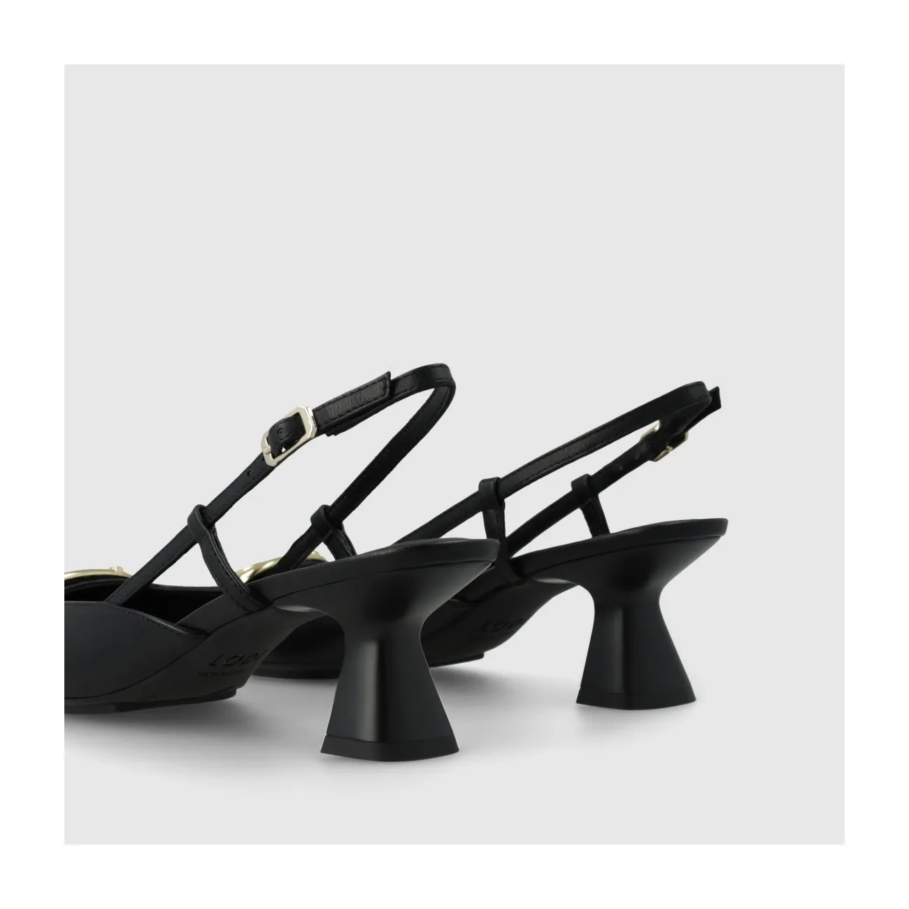 Escarpin slingback pour femme en cuir noir avec ornement. I LODI Chaussures pour femme online.