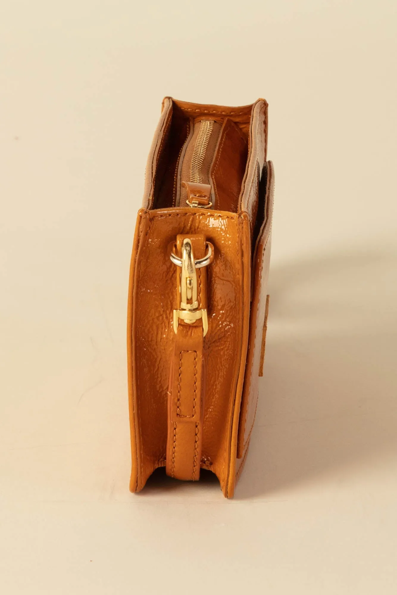 Sac Martie vernis froissé moutarde